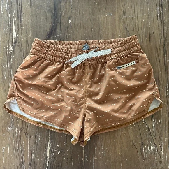Vuori Clementine shorts - Picture 1 of 2